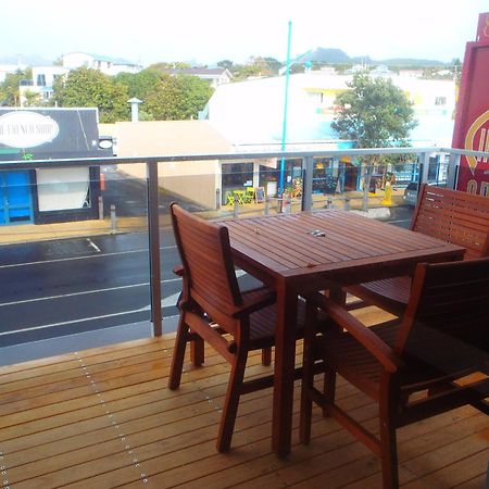Beach Pacific Apartments Waihi Bilik gambar