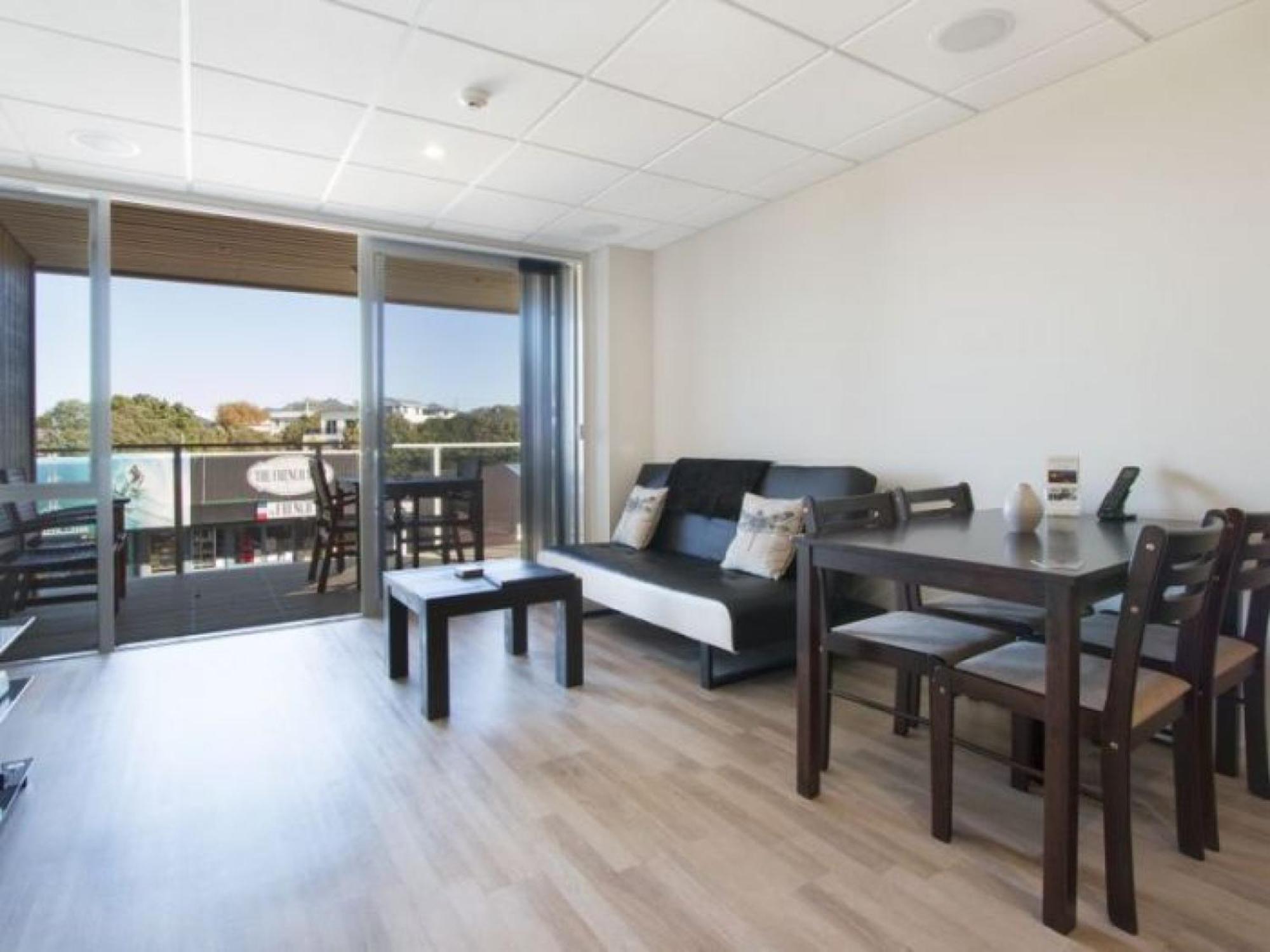 Beach Pacific Apartments Waihi Bilik gambar